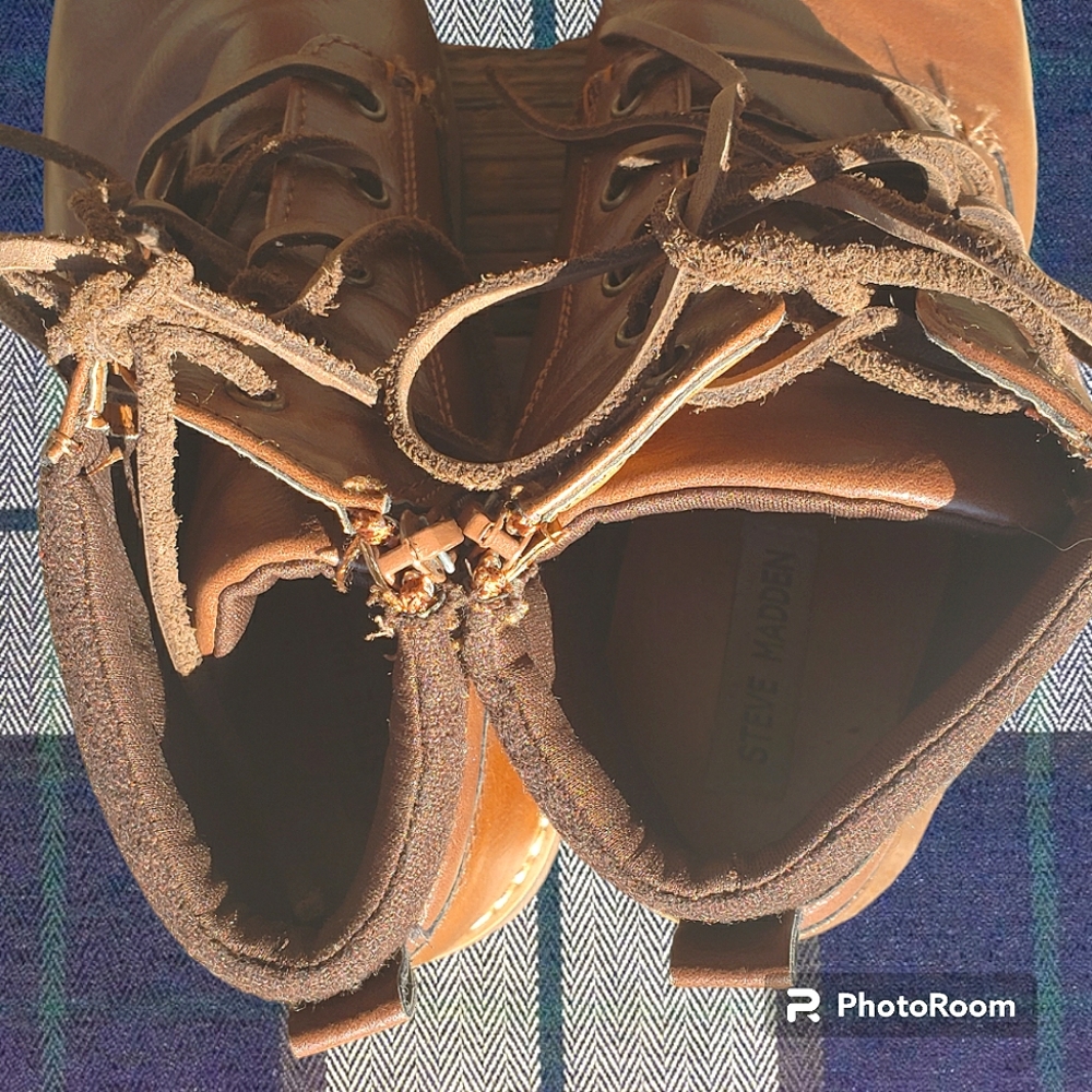 Vintage 90s Steve Madden brown hiking boots - Picture 6 of 10